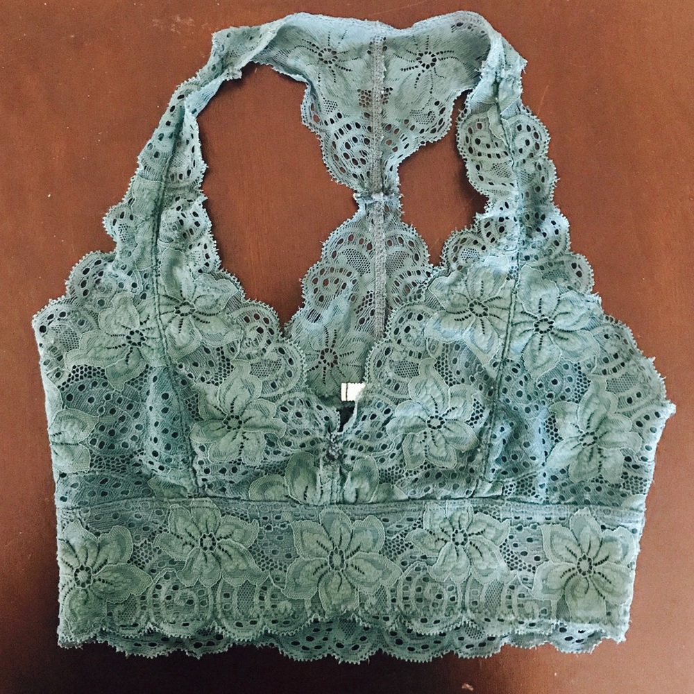 Lace Teal Bralette from Urban Outfitters 💚